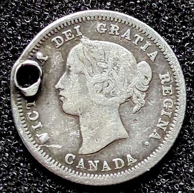 Obverse Head of the very young Queen Victoria wearing a laurel wreath, facing left. Script: Latin Lettering: VICTORIA DEI GRATIA REGINA. CANADA Unabridged legend: VICTORIA DEI GRATIA REGINA Translation: Victoria Queen by the grace of God Engraver: Leonard Charles Wyon Read more on Wikipedia